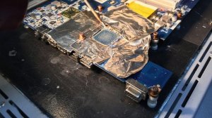 Перепайка видеочипа  BGA ATI 216-0774009 на ноутбуке HP
