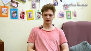 ПОКА У МЕНЯ ДЕТИ, НИКАКИХ ОТНОШЕНИЙ. НА ПОХОРОНАХ МАМЫ Я СКАЗАЛ- ЗАБЕРУ МЛАДШИХ БРАТЬЕВ СЕБЕ.