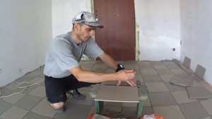Плитку напольную стеклорезом