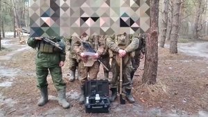 Военнослужащие специальной военной операции записали видеообращение школьникам, студентам и преподав