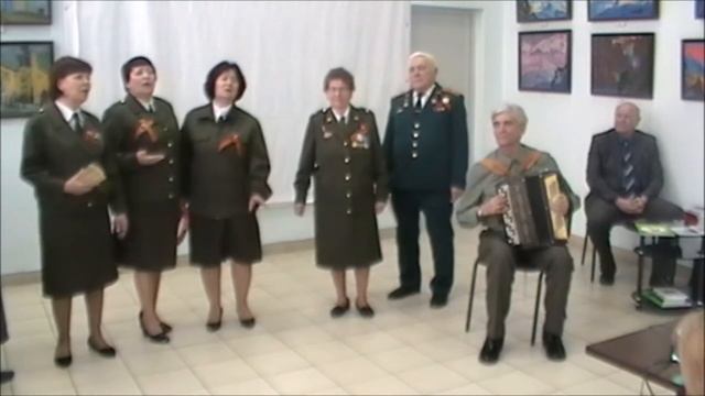 Танцплощадка в Сокольниках в исполнении народного ансамбля 