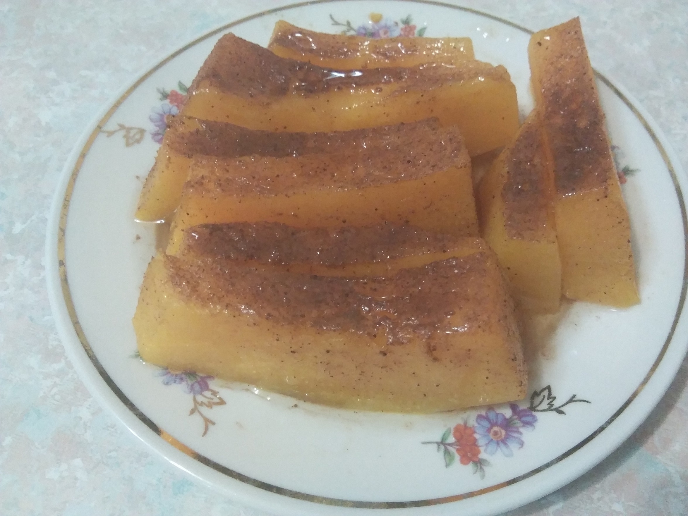 Изумительно вкусная тыква запеченная с сахаром и корицей.mp4 смотреть онлайн