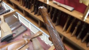 Эксклюзивная ложа МЦ 20-01 отборный кавказский орех, по размерам