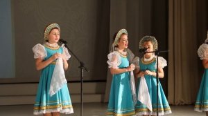 Народный детский вокальный ансамбль "Ладушки" (средняя группа) - 1 "Матрешки",