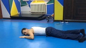 Упр. для развития нервной системы.Упр 16- Гомолатеральное ползание