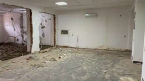 Купили старое здание.Сделали ремонт.Завели сеть Пятерочка. Часть 1