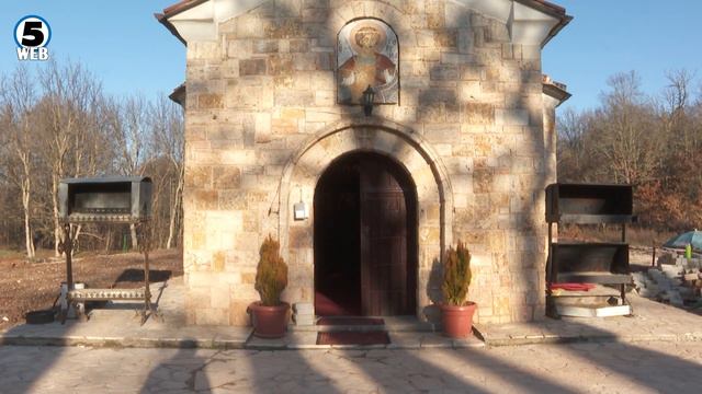 Чудотворната сребрена икона симбол на манастирот Света Богородица Пречиста Кичевска смотреть онлайн