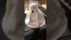 Десерты Турции на хеллоуин.Еда на хеллоуин в отеле Турции. Отель Турции отмечает хеллоуин.