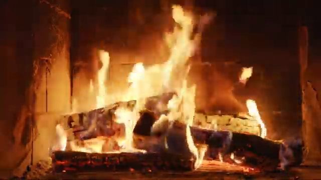 Расслабляющий камин со звуками потрескивающего огня?с горящими поленьями для снятия стресса 4K UHD смотреть онлайн