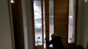 Входная дверь. Подготовка к нанесению морилки и лака.