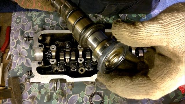 Притирка клапанов и сборка головки блока цилиндров Toyota Carolla смотреть онлайн