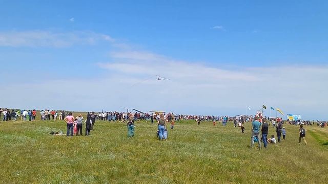 Планер. Самолёт. Авиашоу в Уральске. май 2022