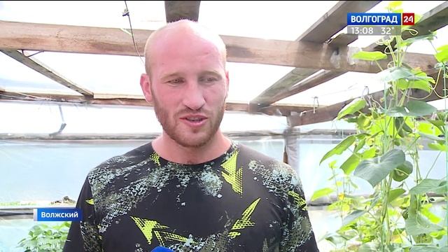 Учитель химии из Волжского превратил свой участок в поле для исследований смотреть онлайн