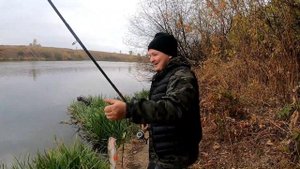 Рыбалка на дону. Ловля хищника на фидер (живца). Щука и окунь проголодались.