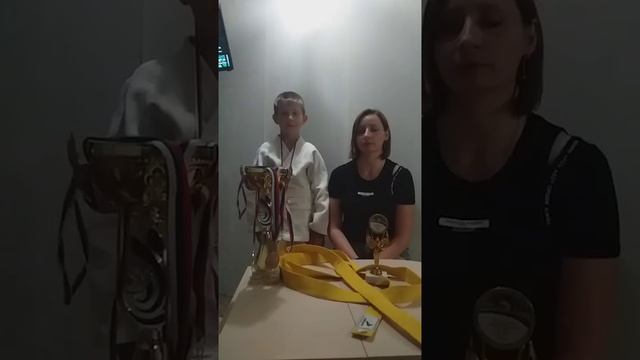 Дзюдоист из Челябинской области с желтым поясом благодарит клуб «Синара»