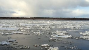 Ледоход на Вычегде ( Эжва ) Котласский район 23.04."20.