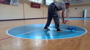 Нанесение разметки на спортивный пол?
