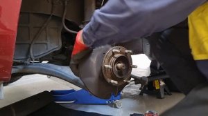 KIA GRAND CARNIVAL 2010 DRIVESHAFT REPLACEMENT + WHEEL BEARING