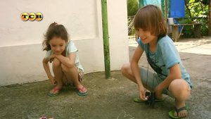 Детские игры во дворе. Мамина школа. ТСВ