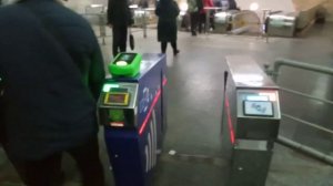 "тест срабатывания системы" проход через турникеты в метро Харькова ст. Южный вокзал