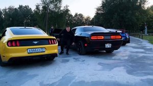 суета на спортивных тачках. паша пэл играет футбол с подписчиками. продолжение. паша пэл