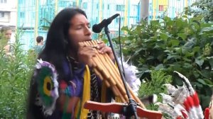 Indios en Moscú -индейцы в Москве (05.07.2013) ул.Миклухо-Маклая дом 40 (2)