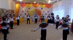Танец орешков к осеннему празднику