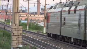 Электровозы ВЛ80р 1562 и 3ЭС5К 362 С грузовыми поездами Вос Сиб жд