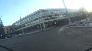 Еду на велосипеде мимо заводов Реконд и Магнетон.