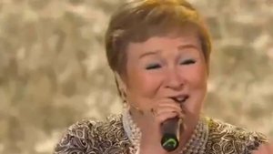 Даль струится синевой Любовь Жилинская сл К.Зубарева муз В.Иванов Автор видео Нина Рудакова