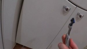 Брею бороду машинкой для стрижки волос