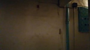 Старый модернизированный лифт в городе Владивосток.