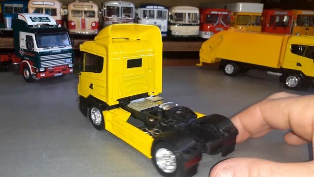 г Плавск .Озор моделей 1/43 . грузовики  скания 124 скания 142
