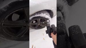 резиновый уплотнитель на крышке багажника