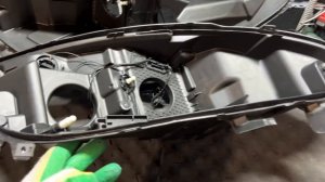 Renault Scenic 3- замена линз, диодные линзы Expression