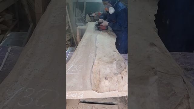 карагач дерево, спил,  слэб, снятие коры, дереворбработка, стол река #woodminimal #woodworking