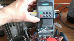 SIEMENS MICROMASTER 440 Мотор-потенциометр(МОР) 2 часть
