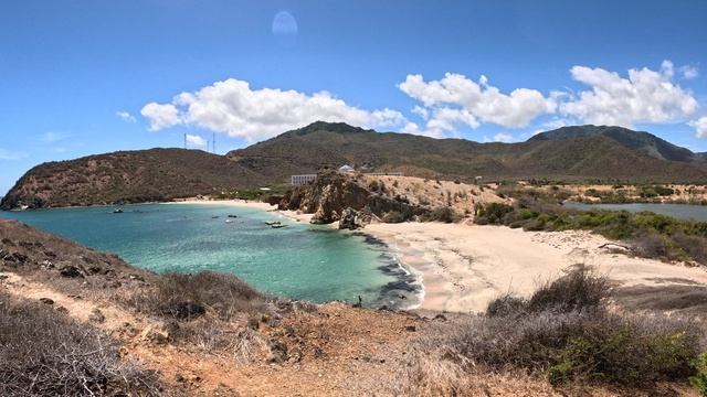 Венесуэла. Остров Маргарита. Окрестности отеля SunSol Ecoland Hotel & Resort 4*.