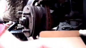 How to change front  brake pads on Hyundai Getz (very easy)