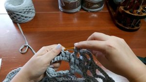 Связала красивый Коврик крючком из Трикотажной пряжи по примеру салфетки