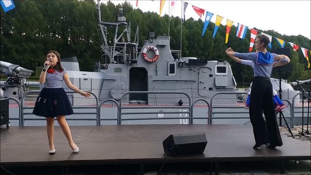 28.07.19 Дельфины