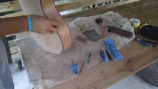 Реставрация советской гитары. Restoration of the Soviet guitar. смотреть онлайн