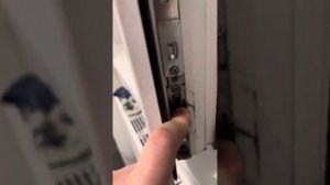 «Лайфхак» бытовой. Если не фиксируется нижняя створка.