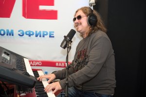 Игорь Николаев и Мурзилки Int. – Странник (#LIVE Авторадио)