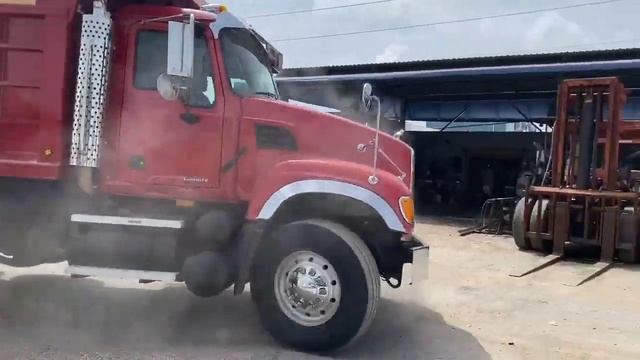 Самосвал Mack ОЧЕНЬ СИЛЬНЫЕ Маз Белаз тележка большая грузовая машина СОВЕТУЕМ НА ЭТОМ ВИДЕО