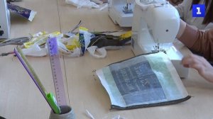 Севастопольцы шьют экосумки из вторсырья для бойцов спецоперации