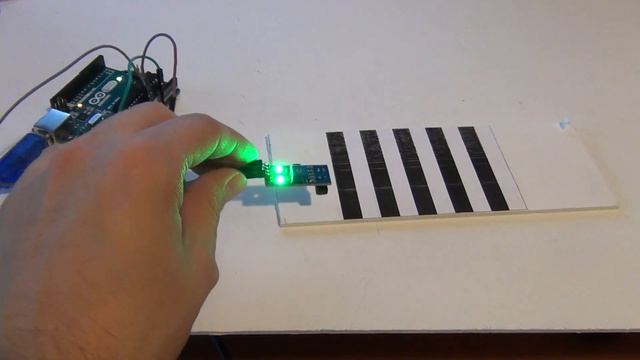 Датчик линии под управлением arduino смотреть онлайн