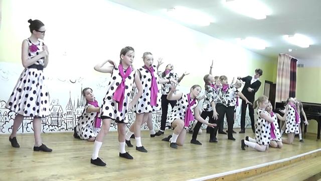 Образцовый театр ФАРАНДОЛА ЕДШИ 4 АртСозвездие