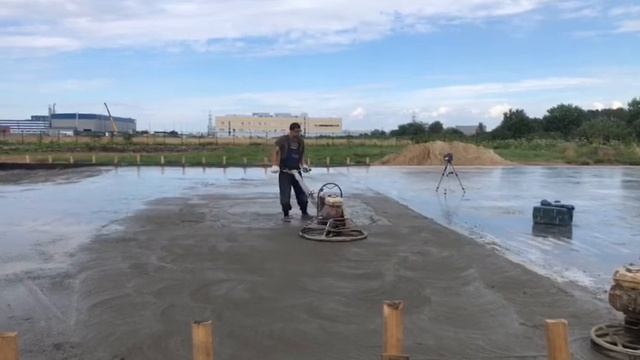 Затирание топпинг полов