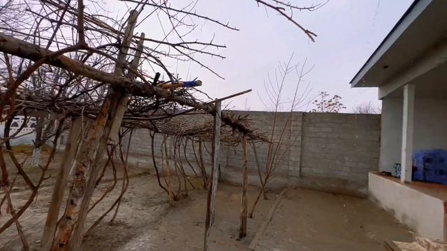 4 сотих ховли сотилади! Арзон нархда 14000$ савдоси бор манзил:Самарқанд Чархин худуди! смотреть онлайн